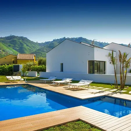 Apartment Ferienwohnung Fuer 6 Personen Ca 75 Qm In Cefalu, Sizilien Nordkueste Von Sizilien *