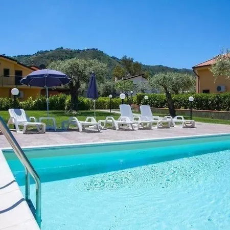 Apartment Ferienwohnung Fuer 6 Personen Ca 75 Qm In Cefalu, Sizilien Nordkueste Von Sizilien *