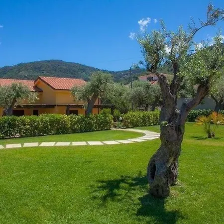 Apartment Ferienwohnung Fuer 6 Personen Ca 75 Qm In Cefalu, Sizilien Nordkueste Von Sizilien