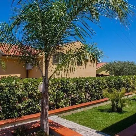 Apartment Ferienwohnung Fuer 6 Personen Ca 75 Qm In Cefalu, Sizilien Nordkueste Von Sizilien *