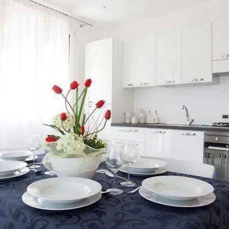 Apartment Ferienwohnung Fuer 6 Personen Ca 75 Qm In Cefalu, Sizilien Nordkueste Von Sizilien *