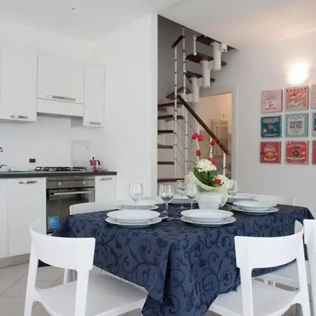 Ferienwohnung Fuer 6 Personen Ca 75 Qm In Cefalu, Sizilien Nordkueste Von Sizilien * Cefalu